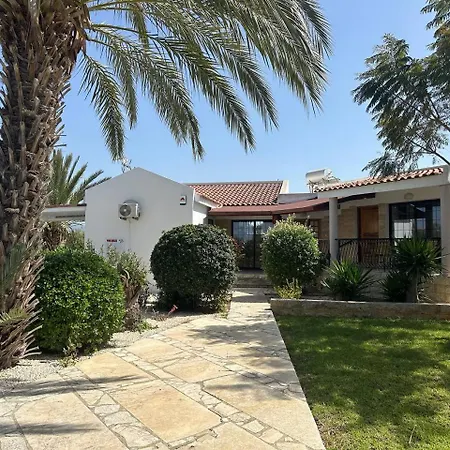 Villa Margarita Latchi Exterior photo